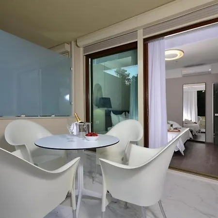 Apartment The Lux *